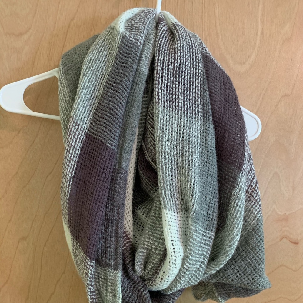 Warm infinity scarf